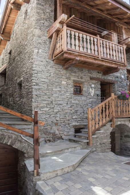 Vecchio Fienile Leilighet Aosta Eksteriør bilde