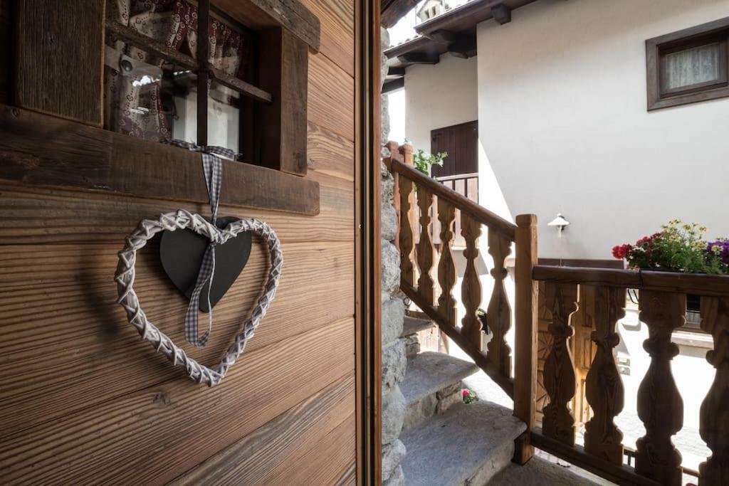 Vecchio Fienile Leilighet Aosta Eksteriør bilde